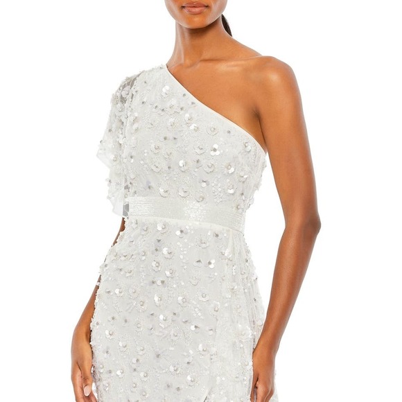 Mac Duggal White One Shoulder Flower Embellished Ruffle Gown NWT $598 Size 2 - Picture 5 of 16